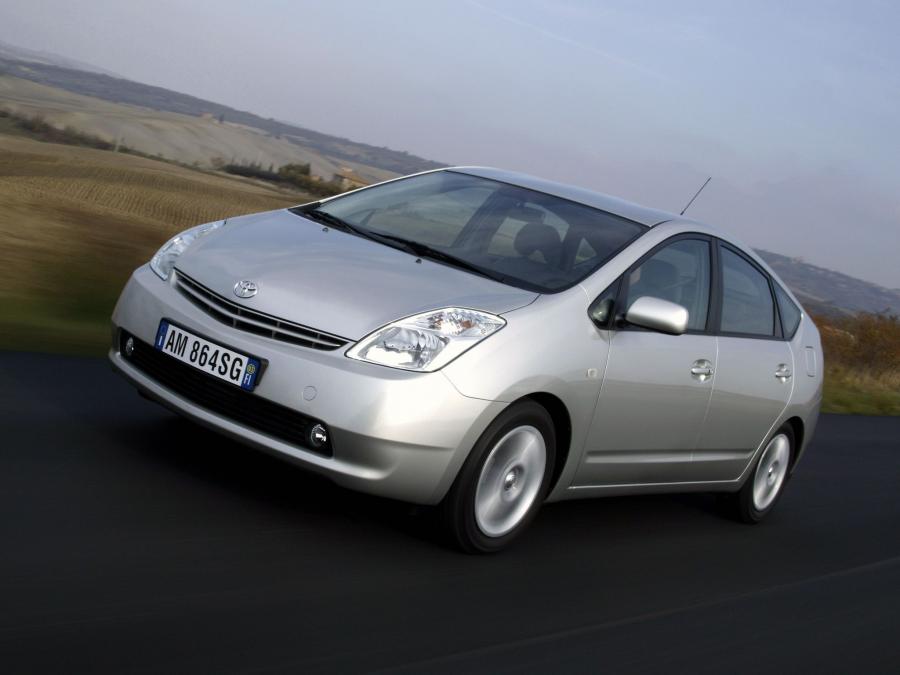  Toyota Prius 2003 года  (фото 4 из 30)